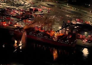 Tehlikeli madde yüklü gemide patlama! Mürettebat tahliye edildi