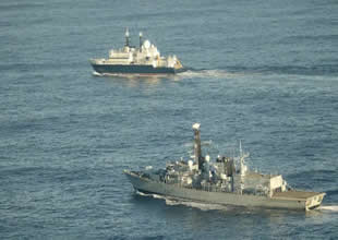 İngiltere, Rus gemilerini iki kez engelledi