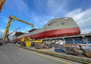 Çeksan M/T AMONITH denize indiriyor