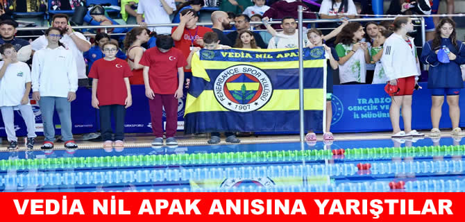 Fenerbahçeli yüzücü Vedia Nil Apak anısına yarış