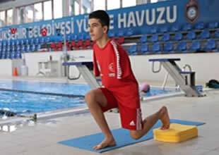 Milli para yüzücü hayallerine bir adım daha yaklaştı