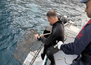 Denizlerde kafes tipi avcılığa Sahil Güvenlik engeli