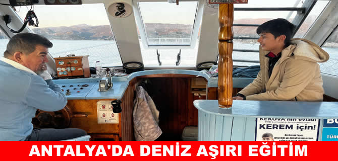 Antalya'da denizden okula eğitim yolculuğu