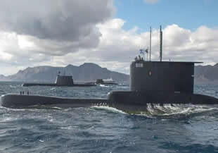 Yunanistan Meclisini karıştıran denizaltı