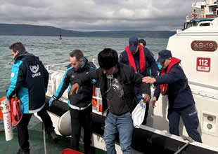 Rahatsızlanan denizcinin imdadına Sahil Güvenlik yetişti