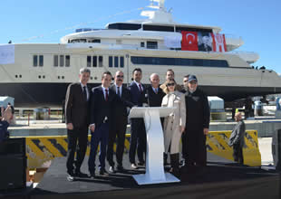 Nebula Yat Amanda’yı denizle buluşturdu