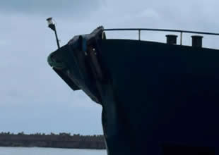 Bartın Limanı'nda 2 kuru yük gemisi çatıştı