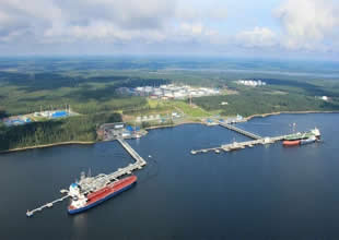 Rus limanına İHA saldırısı: Yangın çıktı