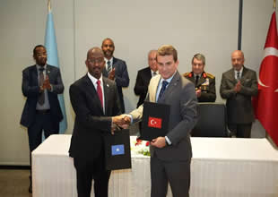 Ergun Reis A gemisine Somali'de uluslararası balıkçılık lisansı