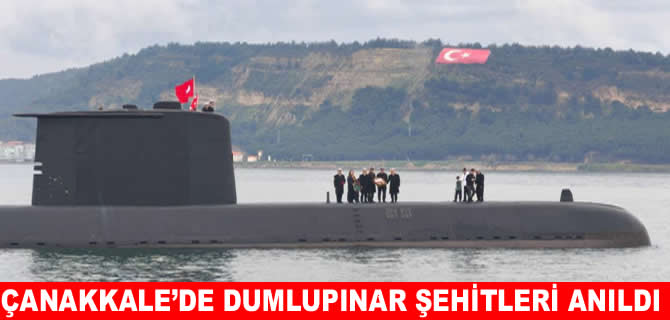 Çanakkale'de duygusal anlar: TCG Dumlupınar şehitleri anıldı