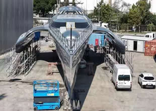 Dünyada sadece 2 tane olan trimaranlar bakım için Antalya'da