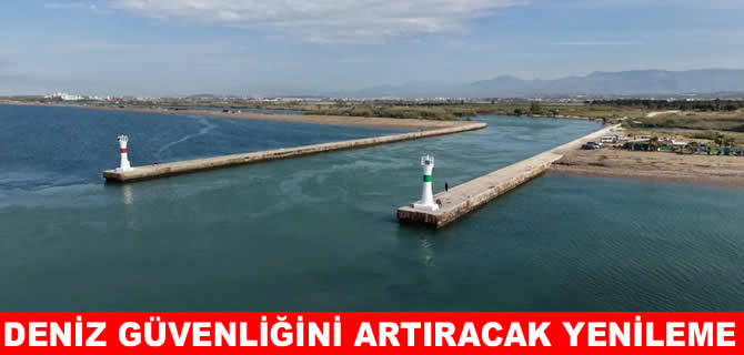 Manavgat mendirekte bulunan 2 deniz feneri yenilendi