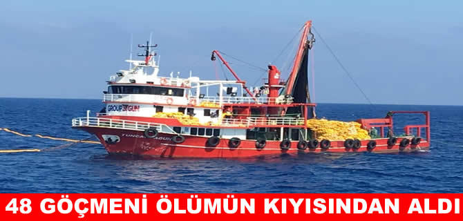 Türk gemisi 48 göçmeni ölümün kıyısından aldı