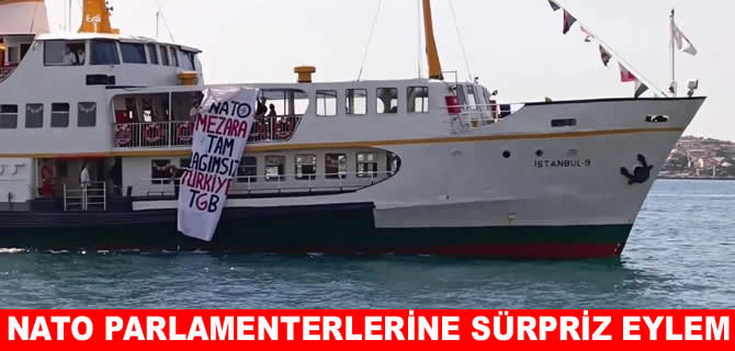 Vapurda  NATO’ya karşı pankart açan 4 kişi gözaltında