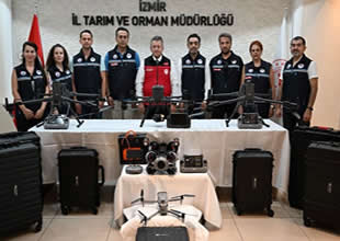 İzmir’de denizde kaçak avcılara drone’lu su altı takibi