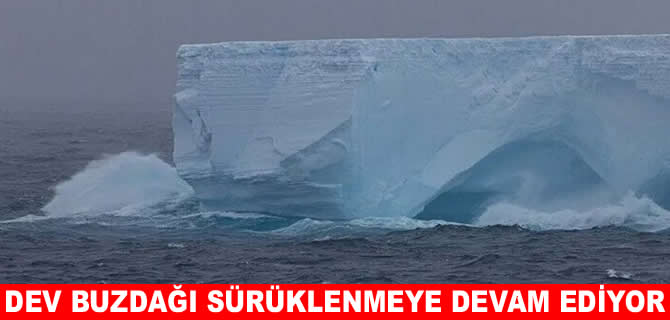 Grönland'da dev buzdağı deniz yolculuğuna devam ediyor