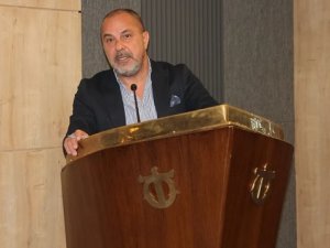 Yusuf Öztürk’ten İzmir ve deniz ticareti uyarısı!