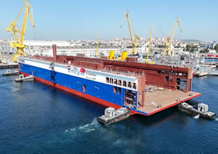 Pro Shipyard Al-Basrah yüzer havuzunu suya indirdi