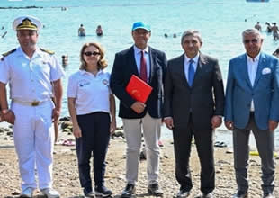 Antalya'da deniz bariyerleri ve çöp kaparlar hayata geçiriliyor