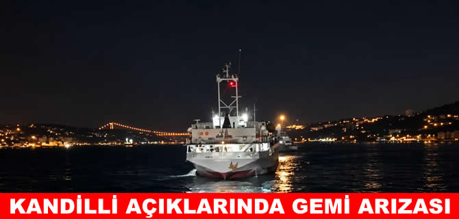 İstanbul Boğazı'nda arızalanan gemiyi KEGM kurtardı