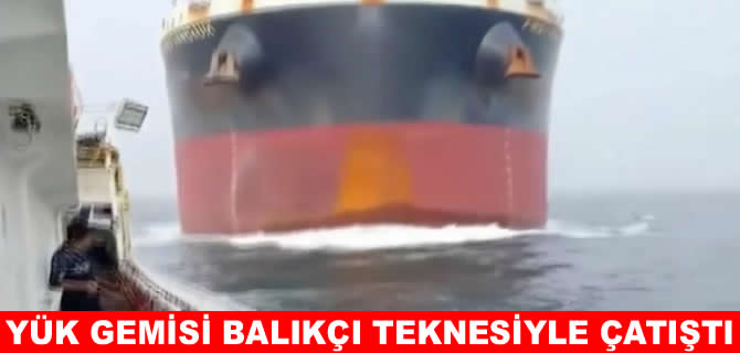 Singapur açıklarında yük gemisiyle balıkçı teknesi çatıştı