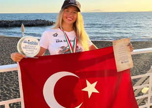 Eda Savcıgil'den Catalina Kanalı'nda çifte rekor!