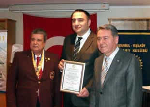 Ersoy, "Rotary Meslek Hizmeti" ödülü aldı