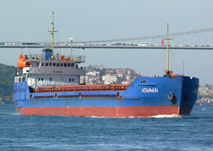 Ataman gemisi Boğaz'da karaya oturdu