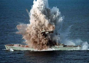 NATO'nun hedefi Kaddafi gemileri