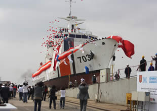 "TCSG UMUT" törenle denize indirildi