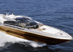 İş adamı altın kaplama yat yaptırdı!