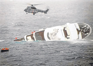 Nijerya açıklarında tekne battı: 126 kayıp