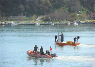 Kayıp denizcileri arama çalışması sürüyor