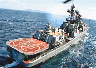 Rus savaş gemileri Akdeniz'e yöneldi