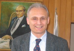 Dekan Prof. Sağ Veda Etti