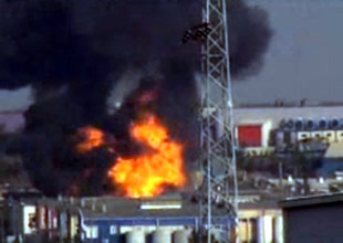 Tuzla'da boya fabrikasında yangın