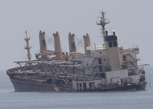 Türk armatöre ait gemi Umman'da battı