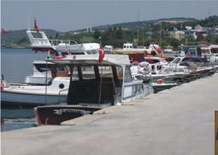 Aliağalı balıkçılara liman artık dar geliyor