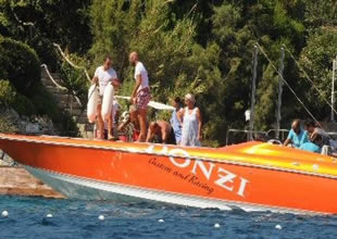 Acun teknesini de Panama'ya götürdü