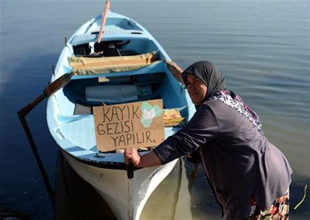Gölyazı'da kayıklar kadınlara emanet