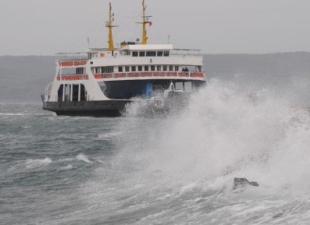 Çanakkale'de ada seferlerine fırtına geçit vermiyor