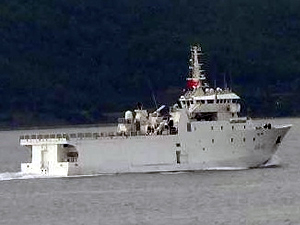 Fransız gemisi ALIZE Çanakkale'den geçti