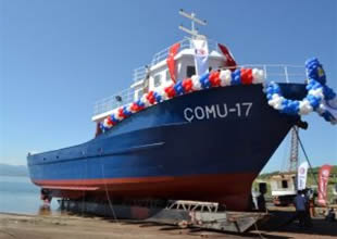 ÇOMÜ 17 Teknesi, denize indirildi