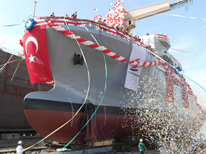 Kurtarma ve Yedekleme Gemisi 'TCG IŞIN' törenle denize indirildi