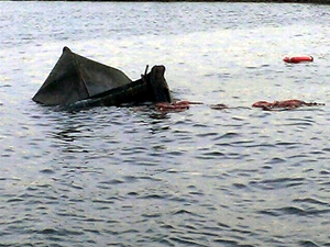 İzmir'de balıkçı teknesi battı: Bir balıkçı öldü