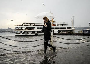 Dikkat! İstanbul'da yağmur ve fırtına başladı! İşte İstanbul'da hava durumu