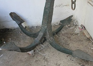 Marmara denizinde balıkçı ağına 2 tonluk gemi çapası takıldı
