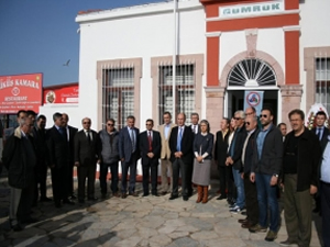 Ayvalık'ta  asırlık tarihi gümrük binası yenilendi