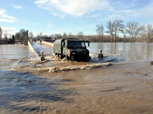 Edirne'de köprüler kapatıldı sel kapıda, köy mahalle ve cephanelik tahliye ediliyor