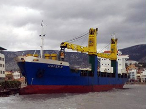 İzmir Körfezi'nde hacizli gemiler faciaya davetiye çıkarıyor